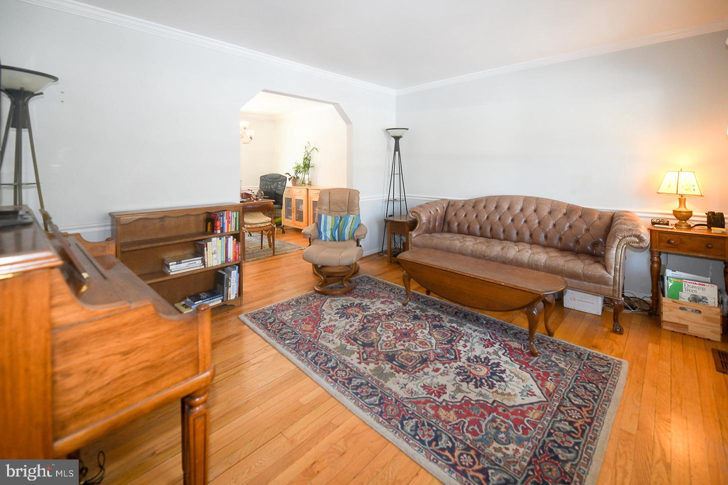 8555 Ridge Court Waldorf, MD 20603 - Photo 4 of 39 Charming living space with classic elegance.