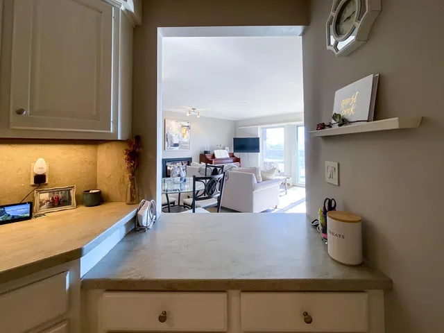 $2,500 | 601 North Segoe Road, Unit 404, Madison, WI 53705