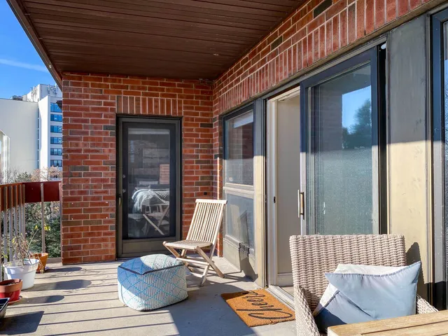 $2,500 | 601 North Segoe Road, Unit 404, Madison, WI 53705