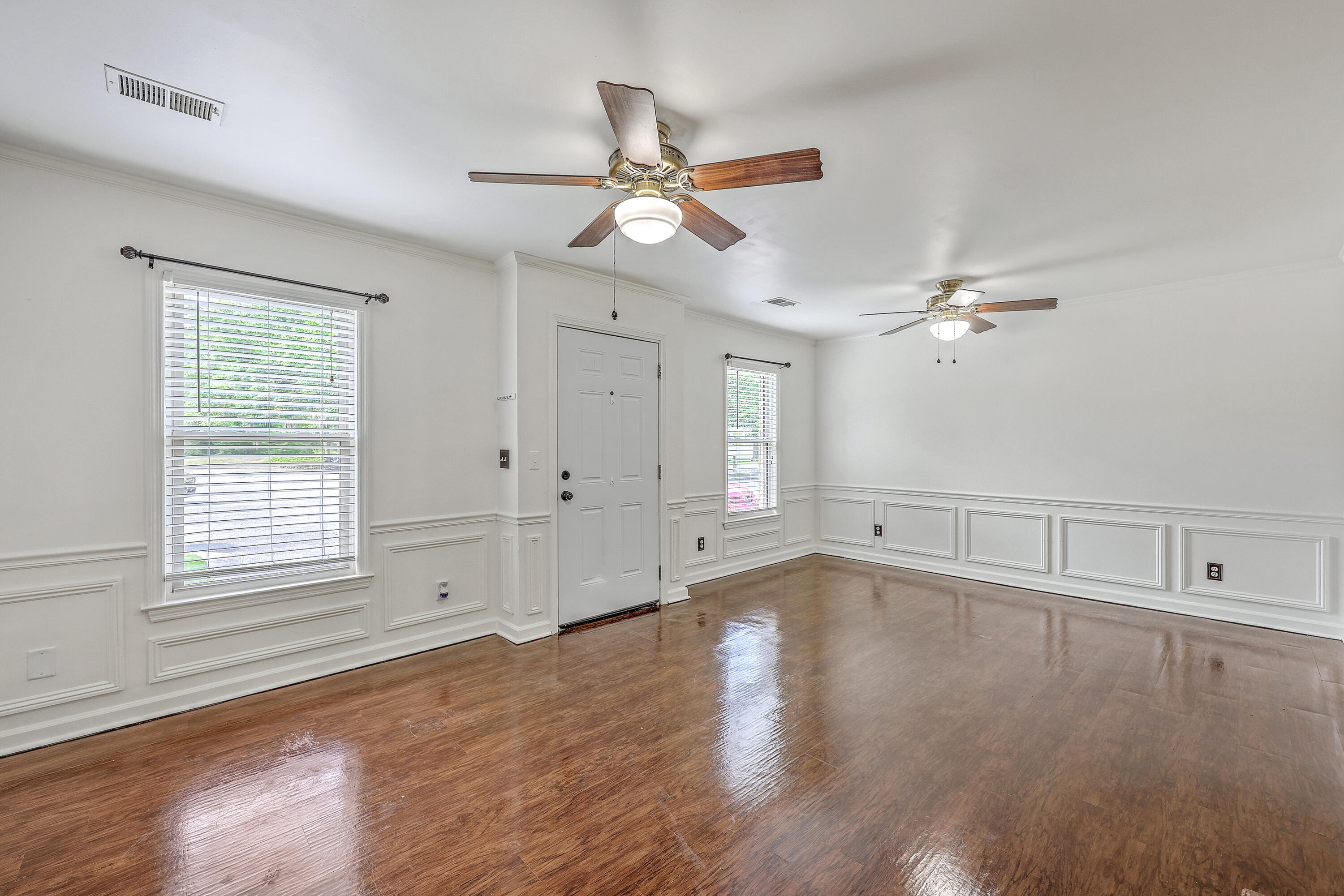 302 Springview Lane, Unit 10 Summerville, SC 29485 - Photo 10 of 30 ZYN_0601_2_3_4_5_6_7
