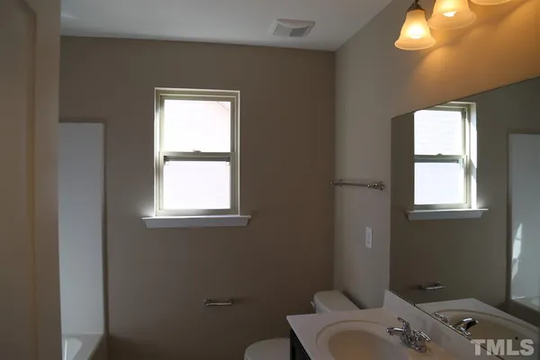 $3,150 | 609 Poplar Street, Durham, NC 27703