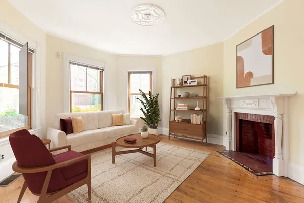 $4,200 | 343 Pearl Street, Unit 1, Cambridge, MA 02139