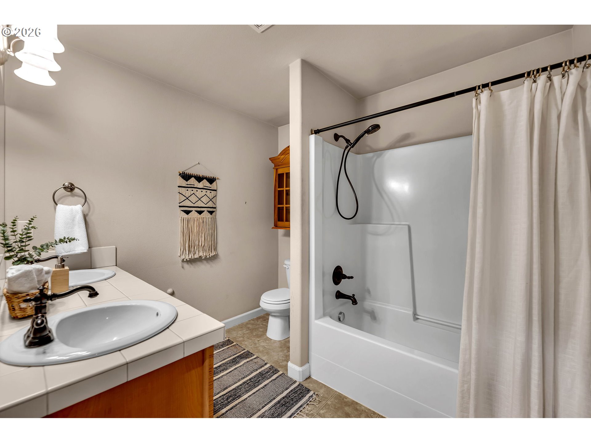 40107 Northeast Miller Road Washougal, WA 98671 - Photo 31 of 48 Bathroom