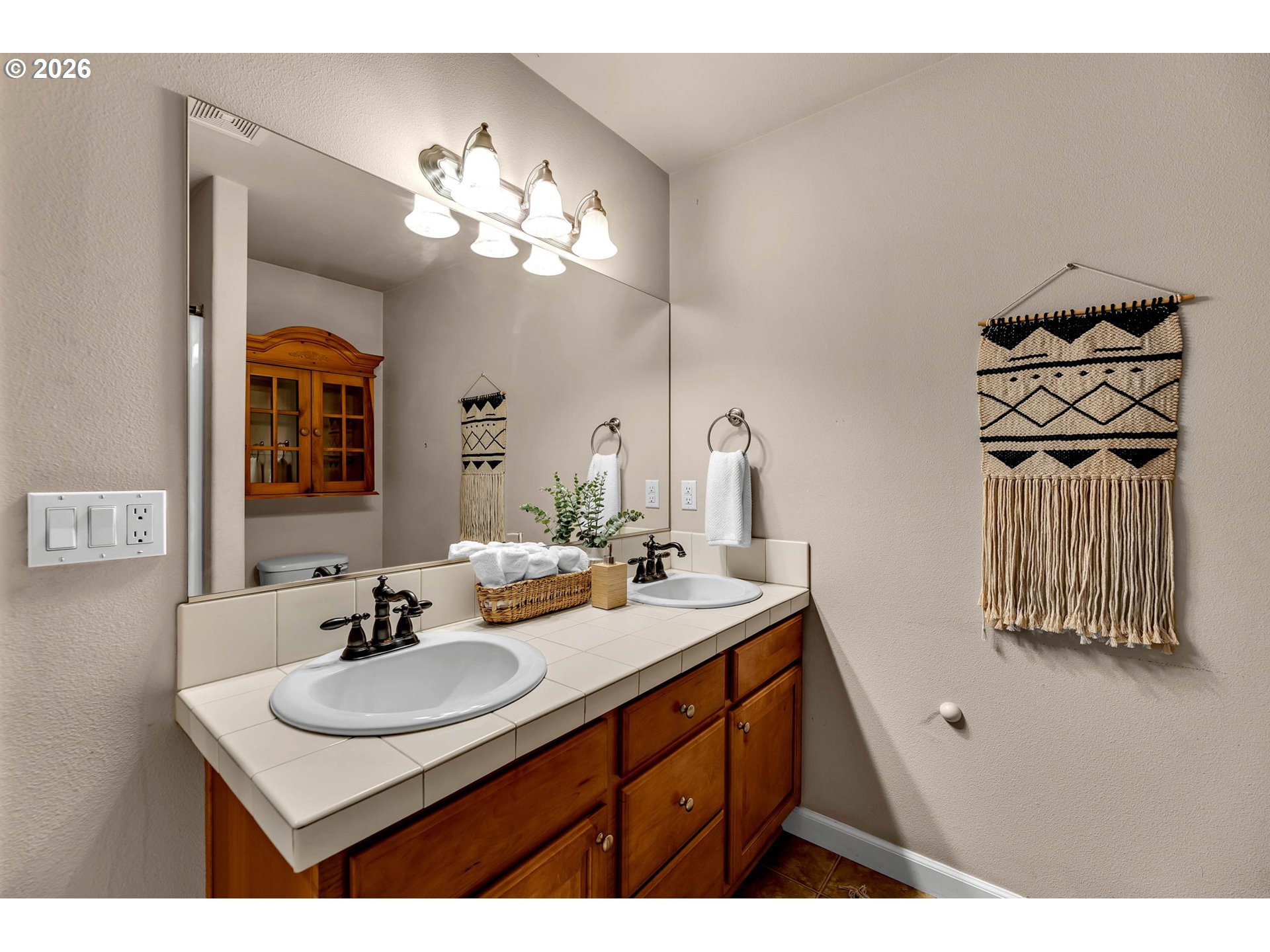 40107 Northeast Miller Road Washougal, WA 98671 - Photo 32 of 48 Bathroom