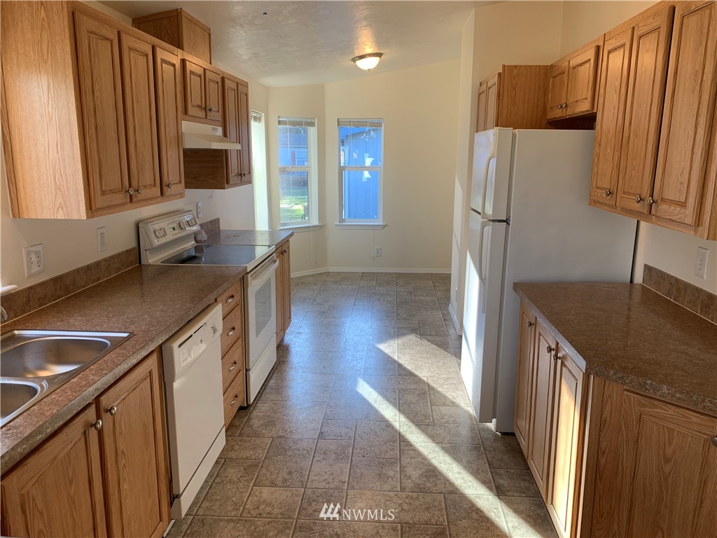 9012 218th St Court East, Unit W14 Graham, WA 98338 - Photo 3 of 15