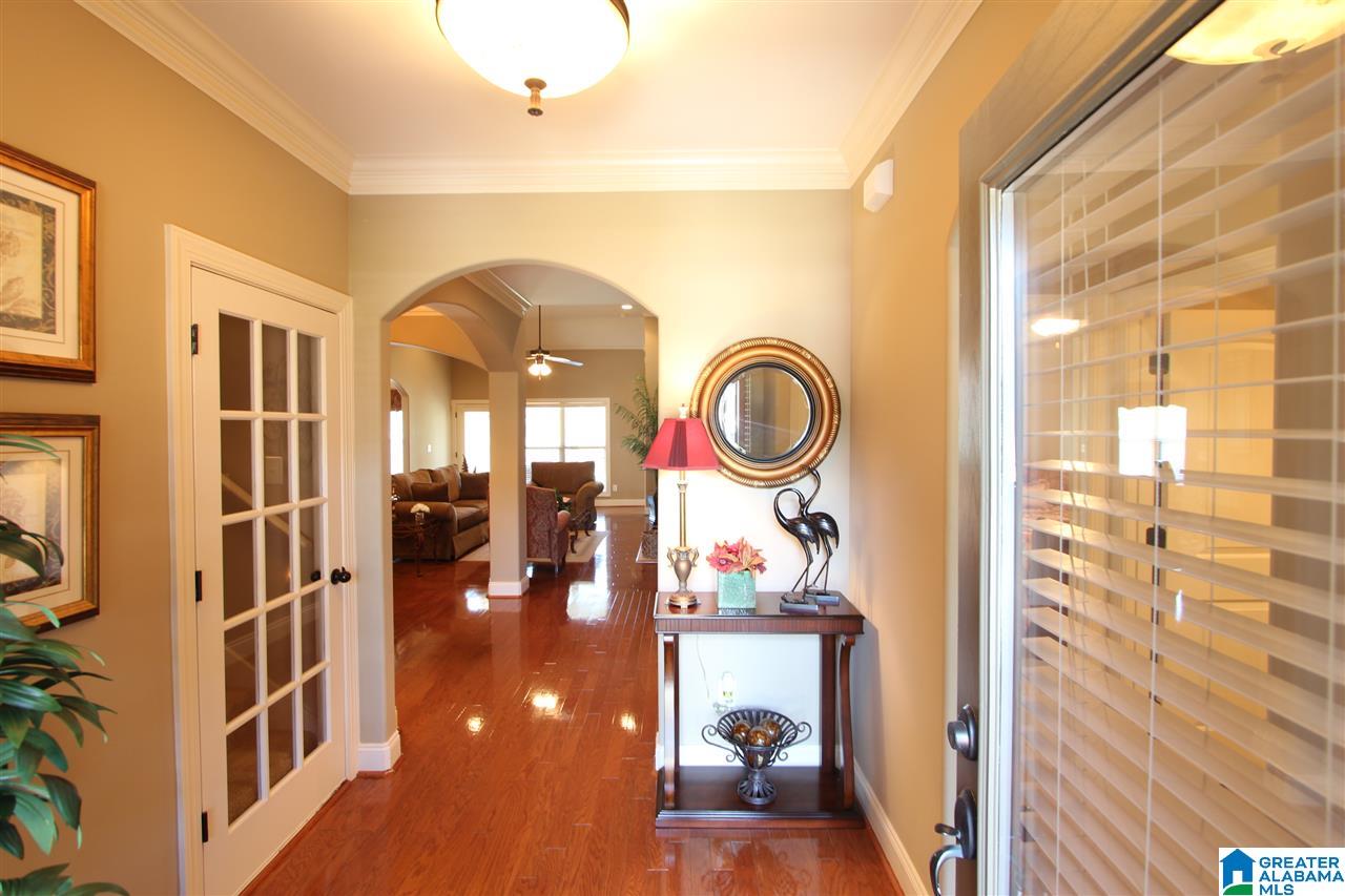 412 Heathersage Road Alabaster, AL 35114 - Photo 3 of 34