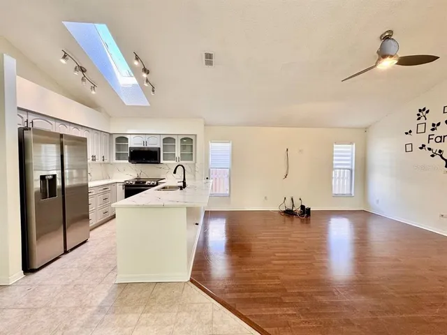 $2,800 | 10028 Oasis Palm Drive, Tampa, FL 33615