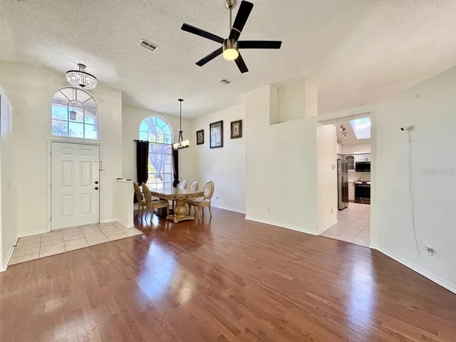 $2,800 | 10028 Oasis Palm Drive, Tampa, FL 33615