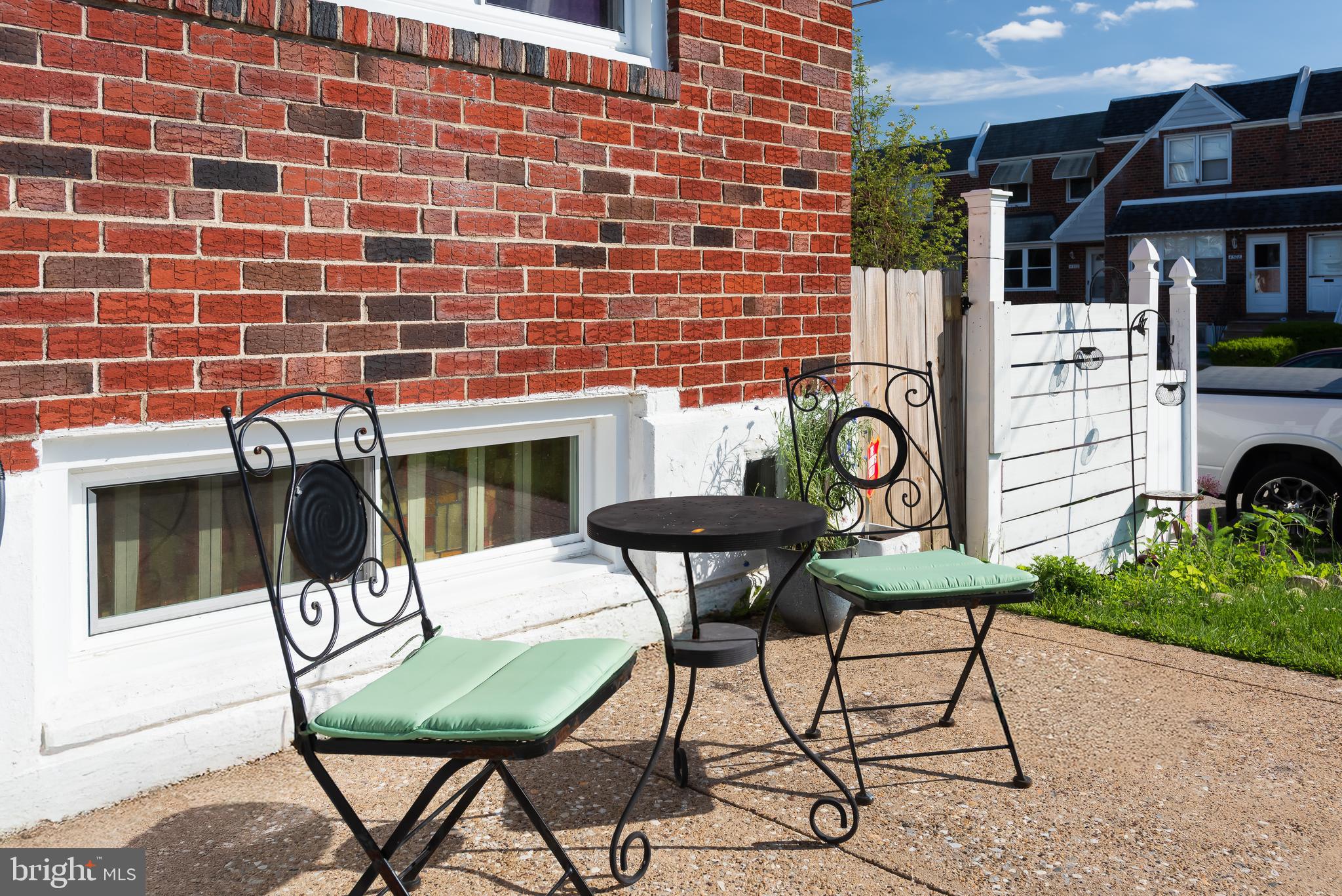 8601 Jackson Street Philadelphia, PA 19136 - Photo 26 of 33 a view of a chairs and tables in the patio
