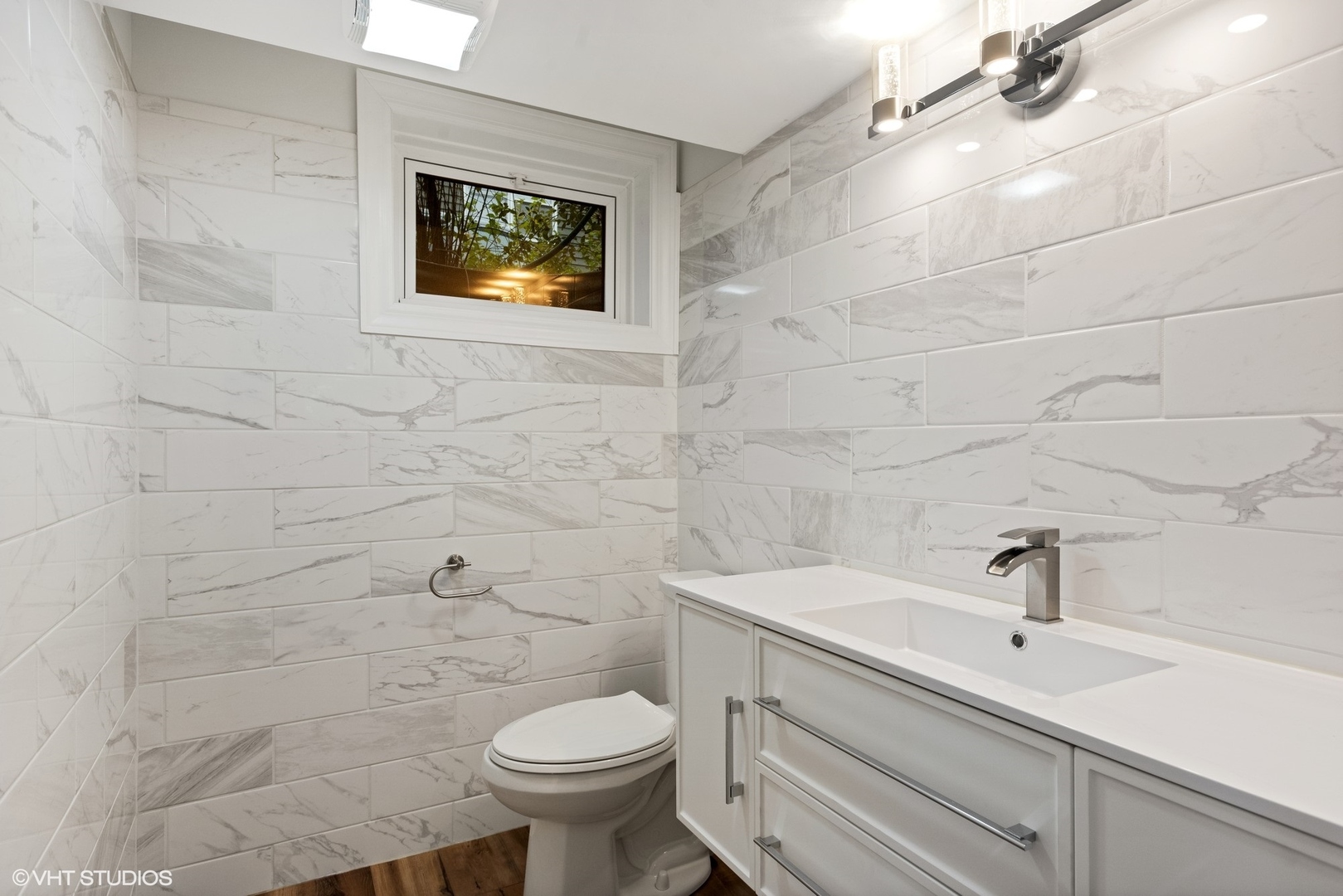601 Partridge Drive West Chicago, IL 60185 - Photo 31 of 39 a bathroom with a sink mirror and toilet