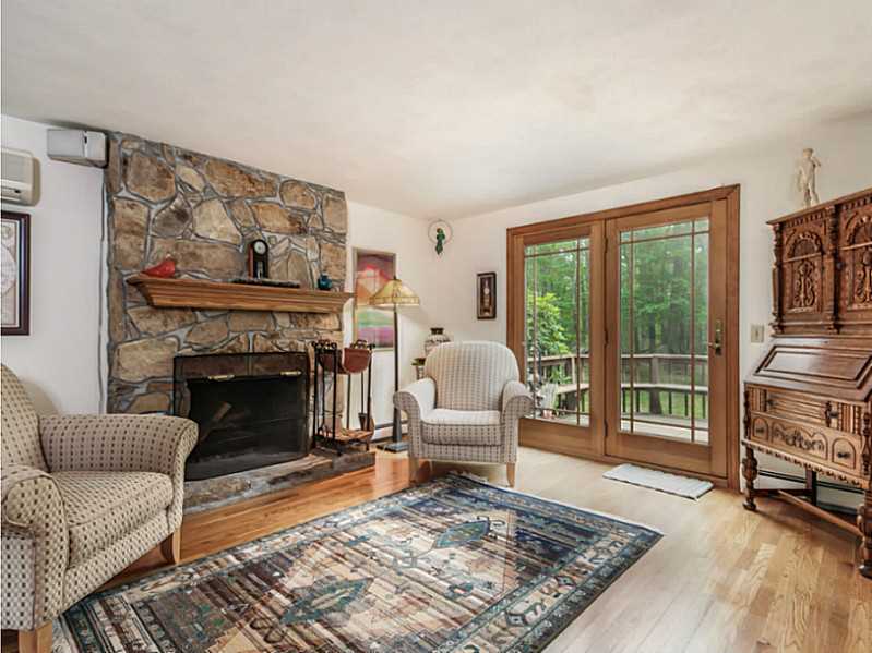 74 Charles Harpin Road Scituate, RI 02825 - Photo 3 of 25 Living Room.