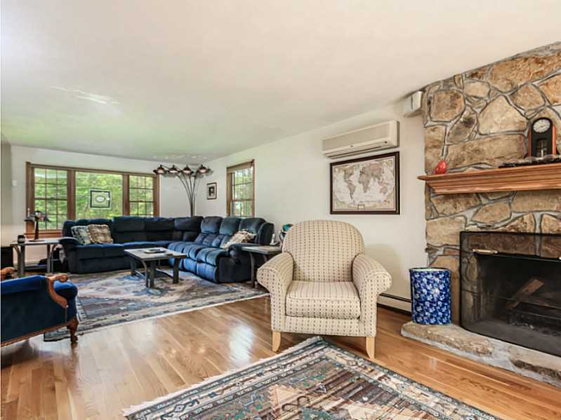 74 Charles Harpin Road Scituate, RI 02825 - Photo 5 of 25 Living Room.