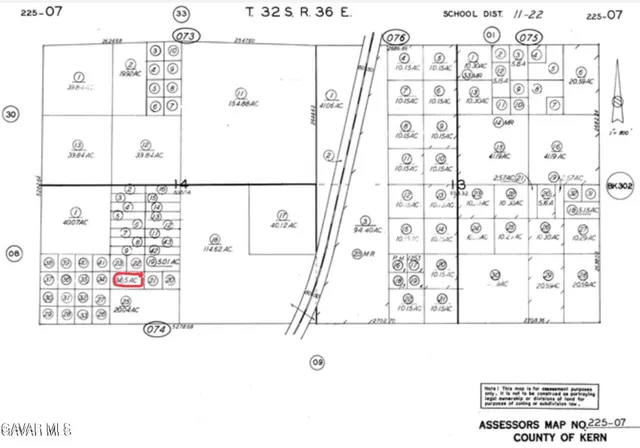 a black and white photo of a picture