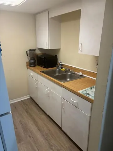 $1,400 | 1875 40th Avenue, Unit 4, Vero Beach, FL 32960