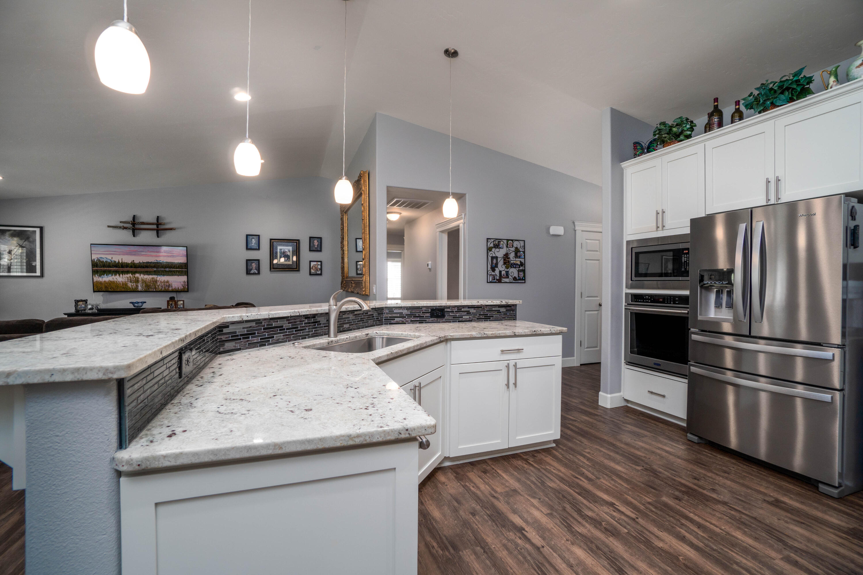 56067 Marsh Hawk Road Bend, OR 97707 - Photo 5 of 31 RileyVisuals-10
