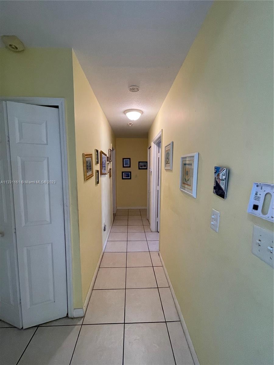 12472 Southwest 220th Street Miami, FL 33170 - Photo 6 of 10