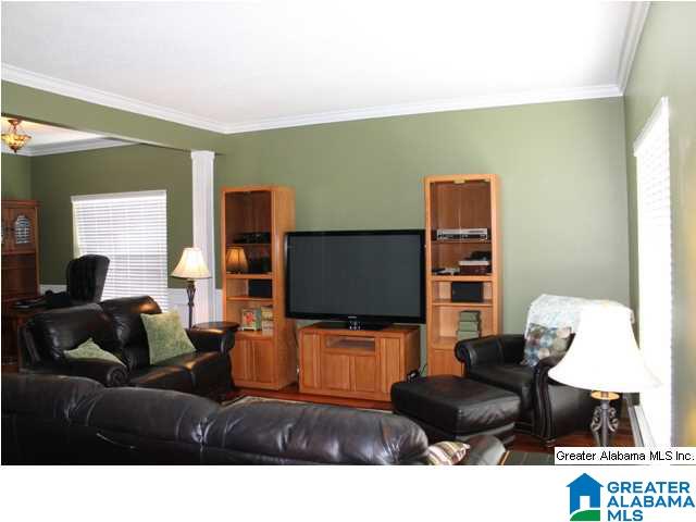 1223 Deer Trail Road Birmingham, AL 35226 - Photo 3 of 32