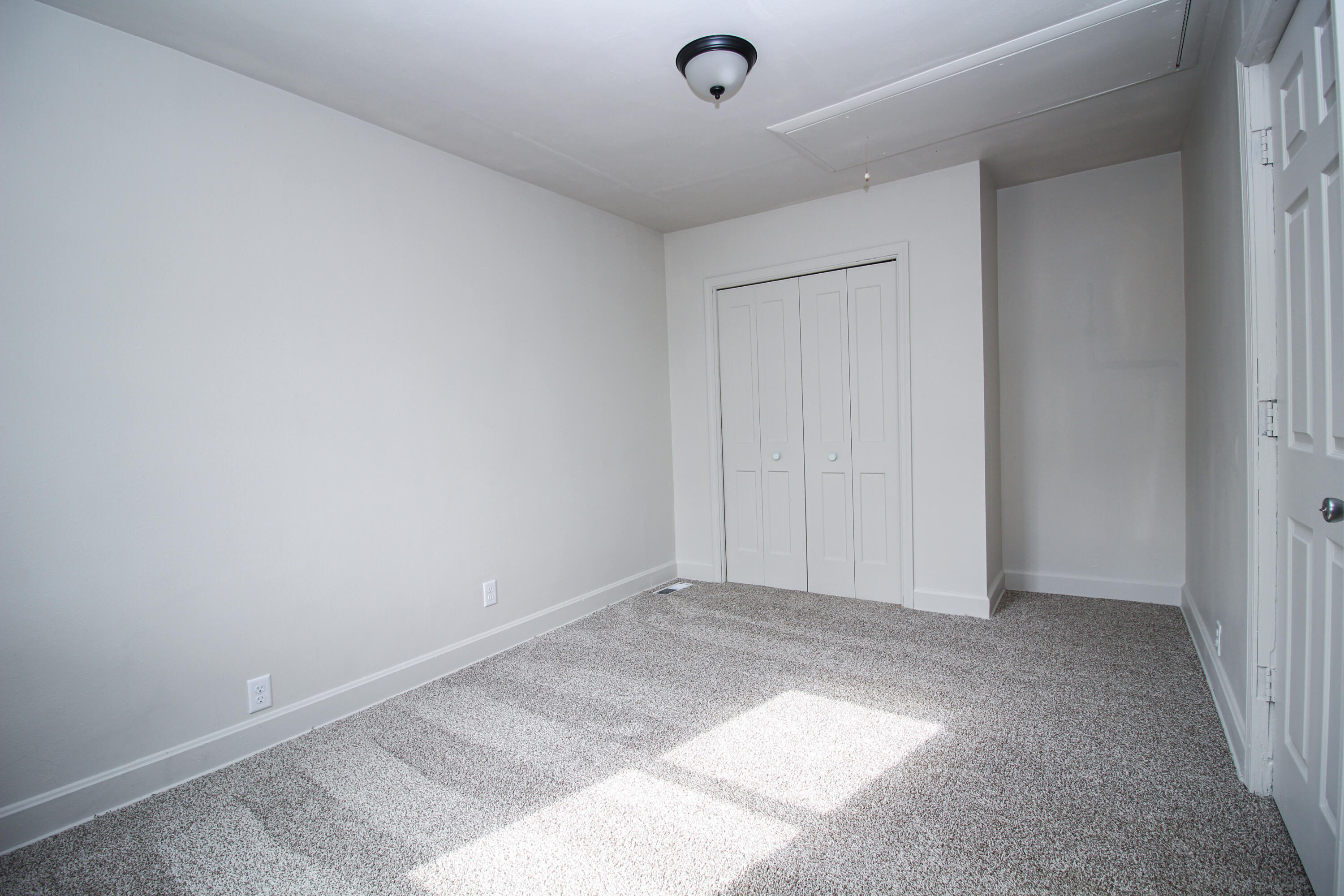 316 West Delaware Street Decatur, MI 49045 - Photo 7 of 33 Delaware-36