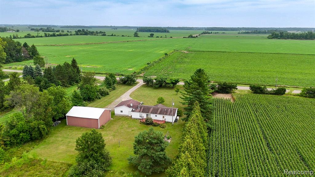 3201 North Thomas Road Filion, MI 48432 - Photo 13 of 87
