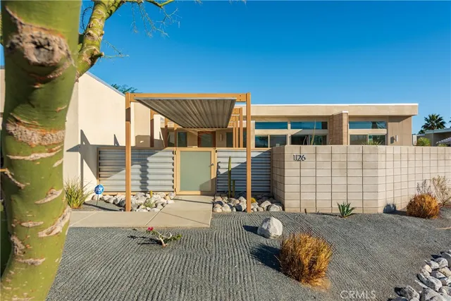 a view of deck with patio