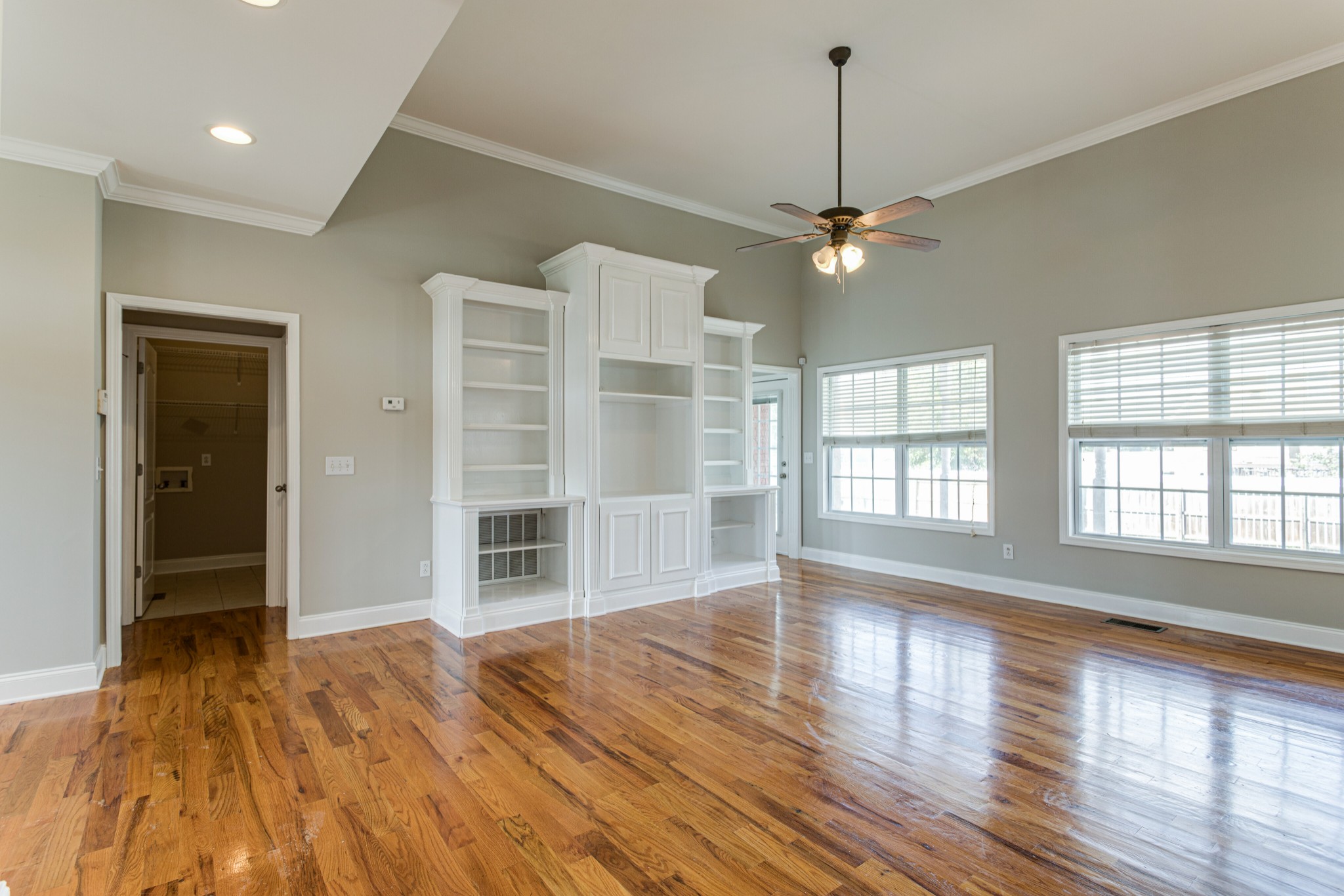 1912 Joben Drive Murfreesboro, TN 37128 - Photo 10 of 35 Gallery Image 10