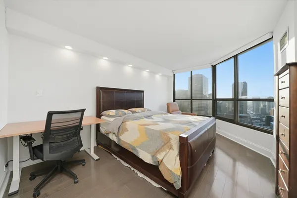 $4,000 | 405 North Wabash Avenue, Unit 3803, Chicago, IL 60611