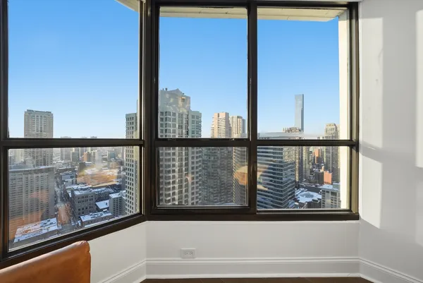 $4,000 | 405 North Wabash Avenue, Unit 3803, Chicago, IL 60611