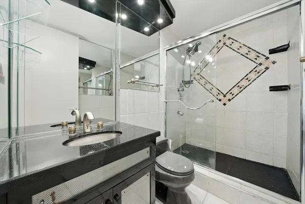 $4,000 | 405 North Wabash Avenue, Unit 3803, Chicago, IL 60611