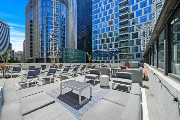 $4,000 | 405 North Wabash Avenue, Unit 3803, Chicago, IL 60611