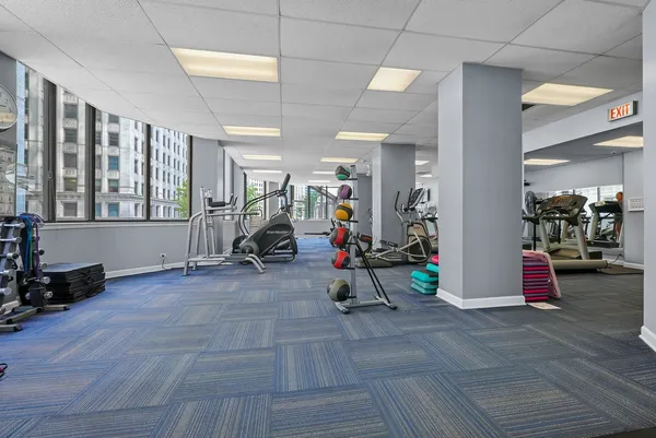$4,000 | 405 North Wabash Avenue, Unit 3803, Chicago, IL 60611