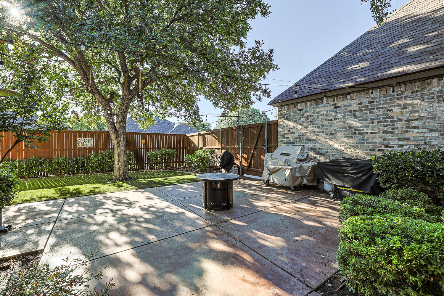 9809 Topeka Avenue Lubbock, TX 79424 - Photo 83 of 87 Backyard