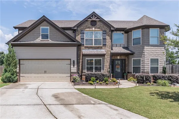 $515,000 | 5703 Shore Isle Court, Flowery Branch, GA 30542