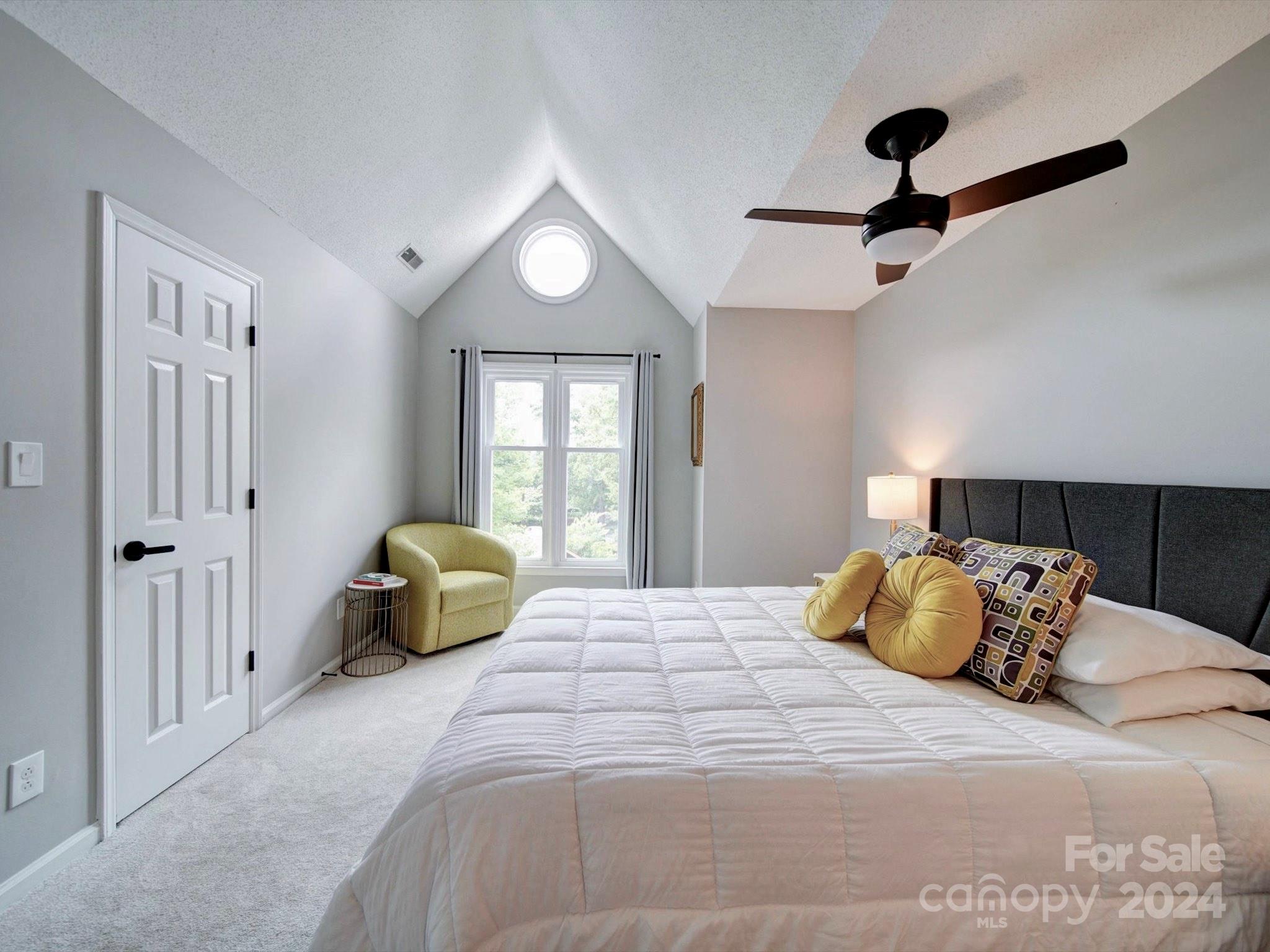 308 Queens Road, Unit 21 Charlotte, NC 28204 - Photo 16 of 39 Gallery Image 16