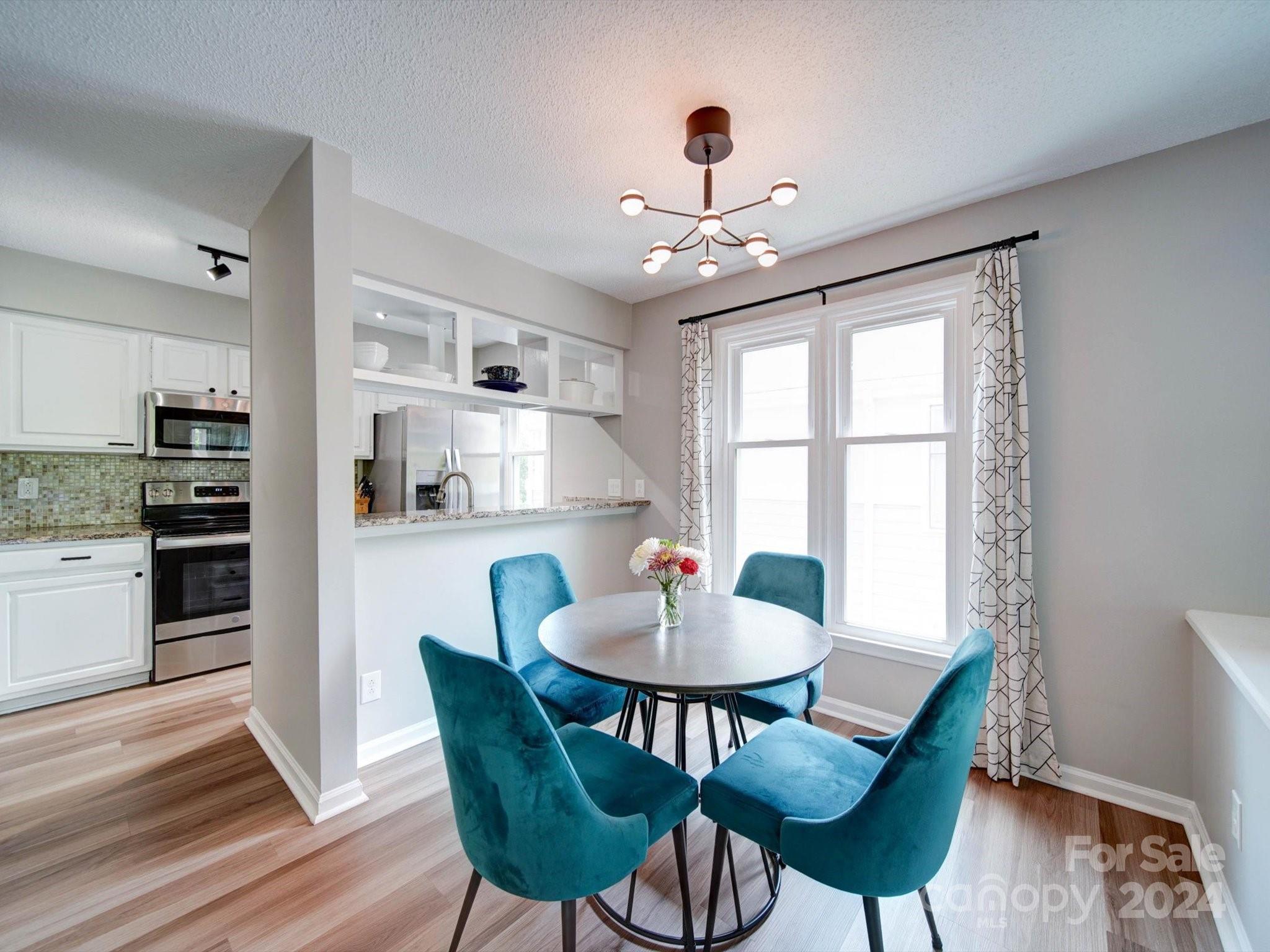 308 Queens Road, Unit 21 Charlotte, NC 28204 - Photo 3 of 39 Gallery Image 3