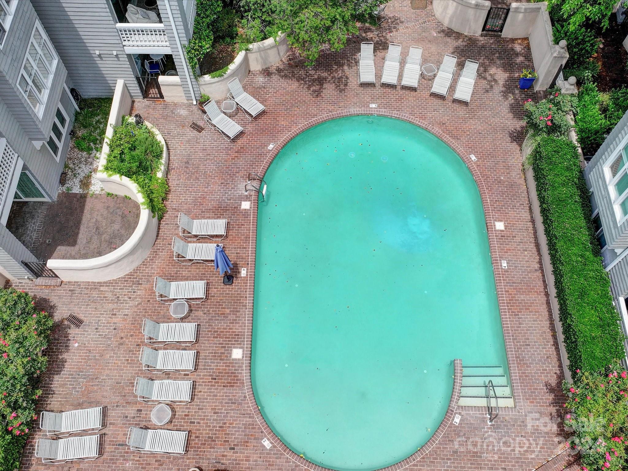 308 Queens Road, Unit 21 Charlotte, NC 28204 - Photo 33 of 39 Gallery Image 33