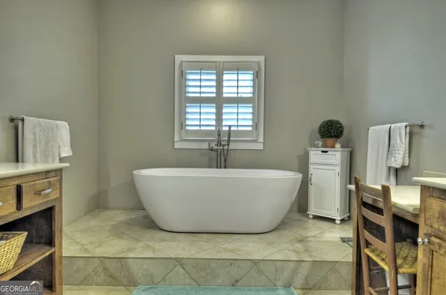 $2,750,000 | 448 Riverbend Manor, Blue Ridge, GA 30513