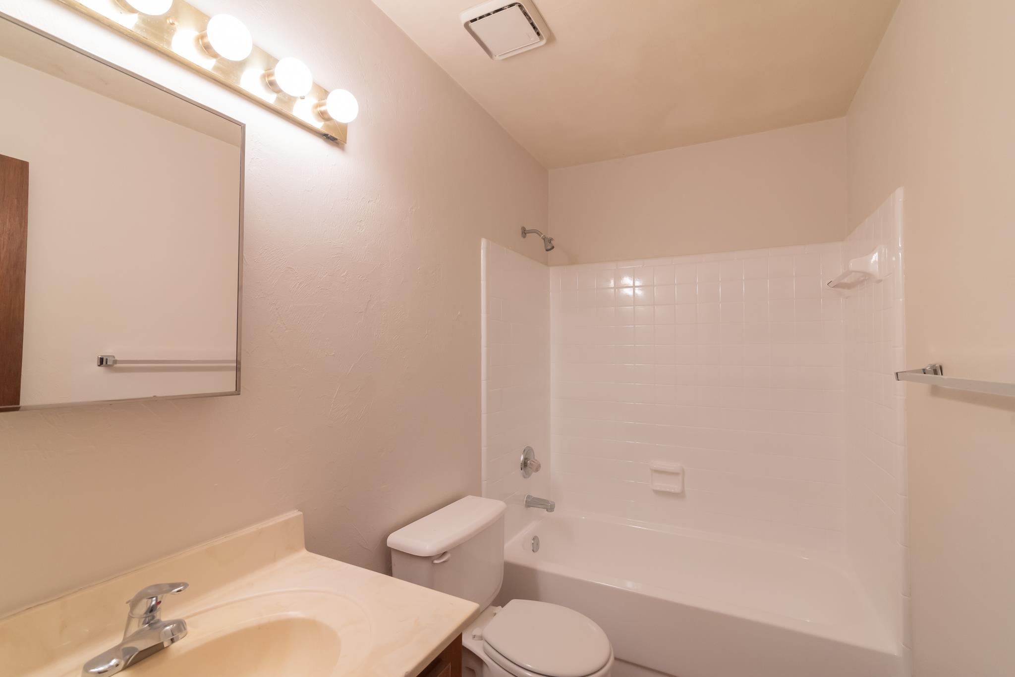 1145 Ocala Road Tallahassee, FL 32304 - Photo 13 of 27 Gallery Image 13