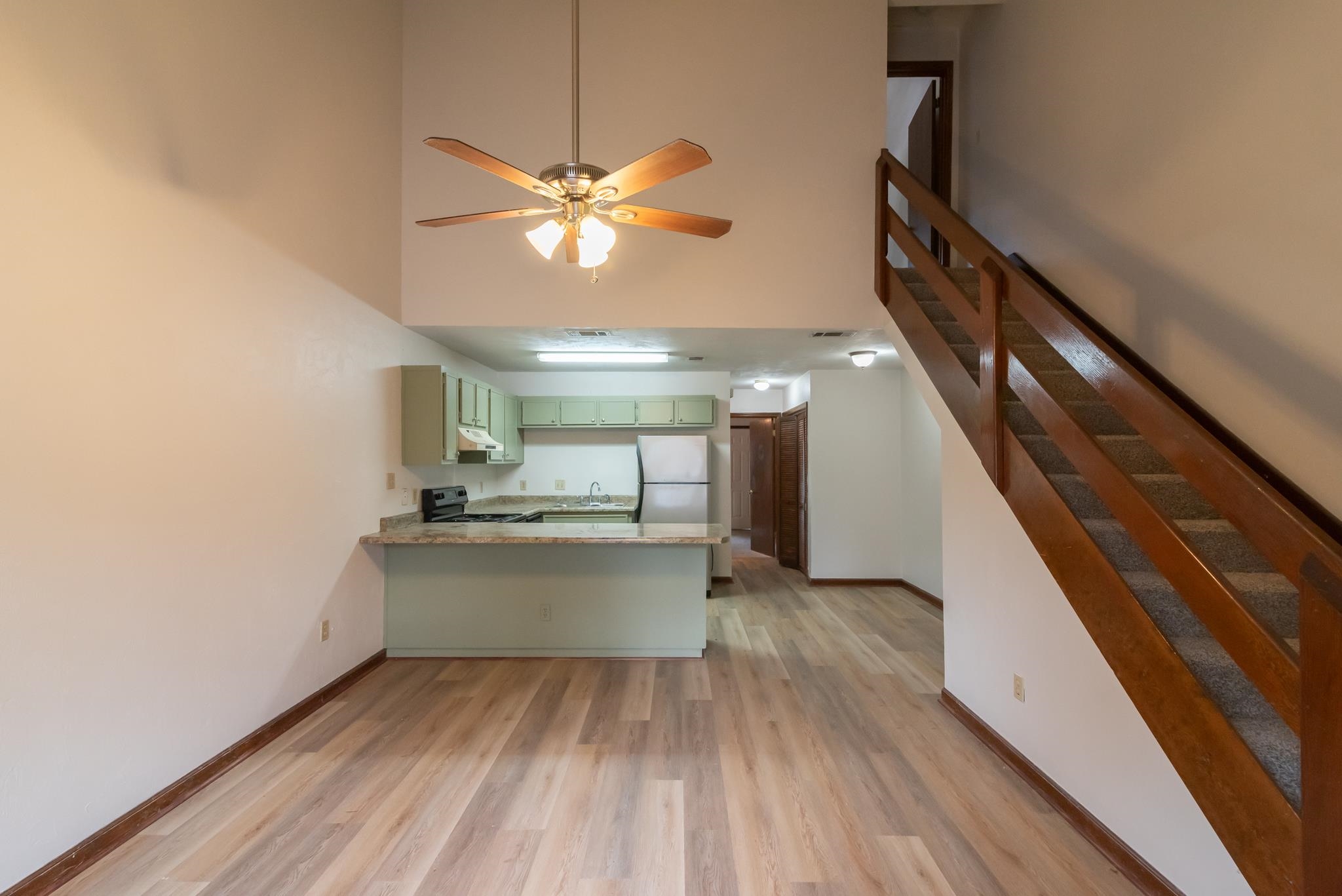 1145 Ocala Road Tallahassee, FL 32304 - Photo 6 of 27 Gallery Image 6