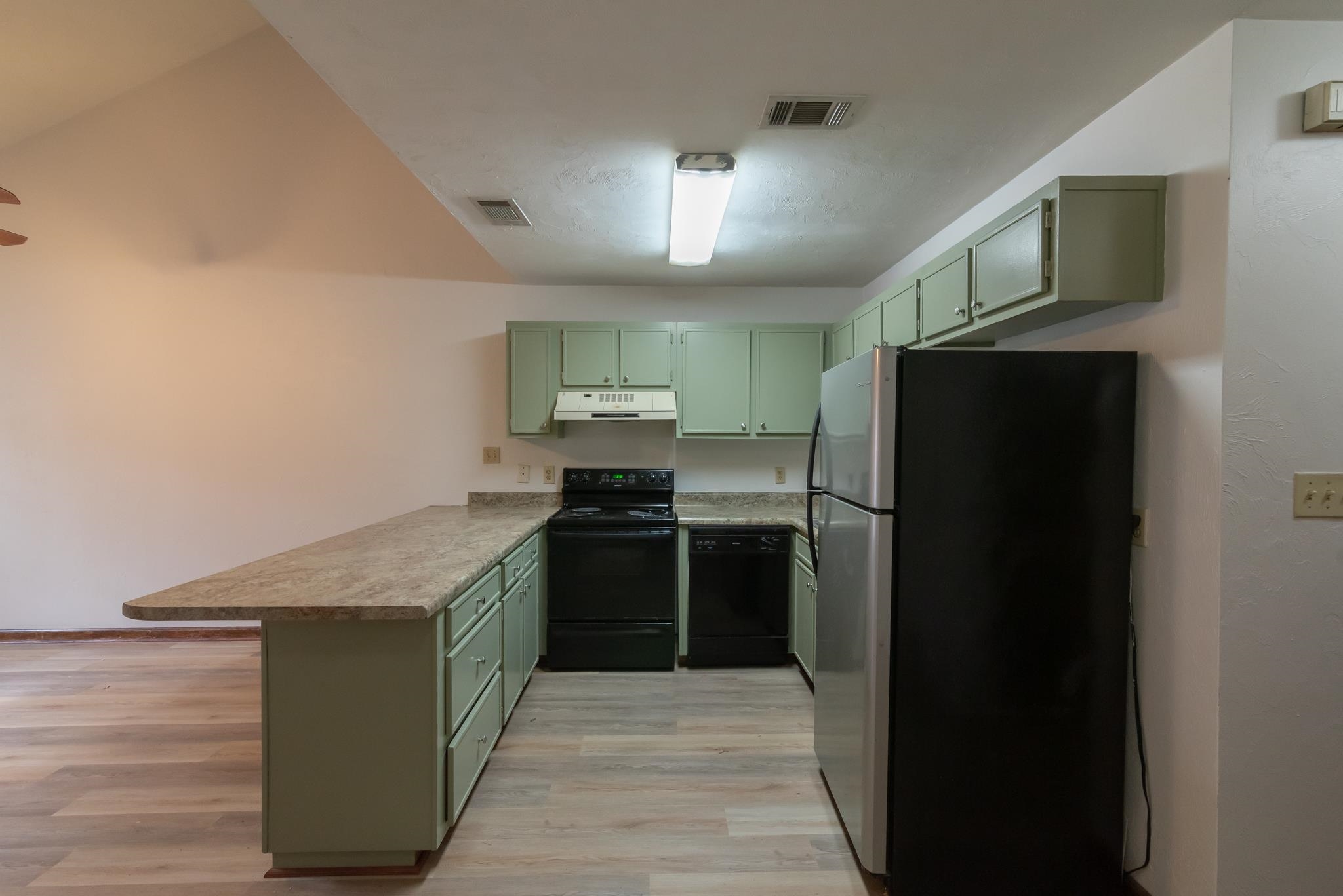 1145 Ocala Road Tallahassee, FL 32304 - Photo 10 of 27 Gallery Image 10