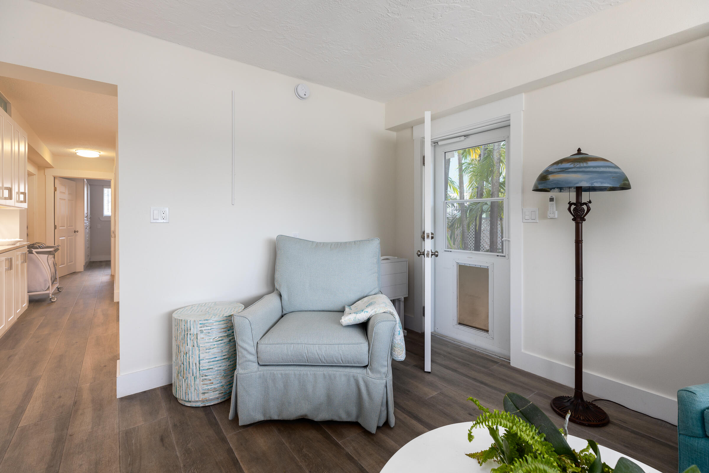 39 Lake Shore Drive Key Largo, FL 33037 - Photo 37 of 47 a living room with furniture and a wooden floor