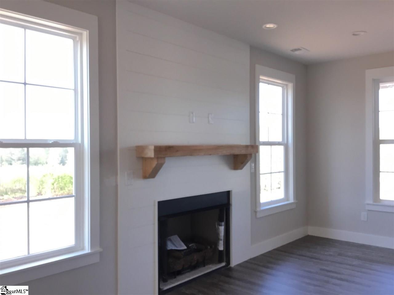 1455 Wingo Road Campobello, SC 29322 - Photo 5 of 35