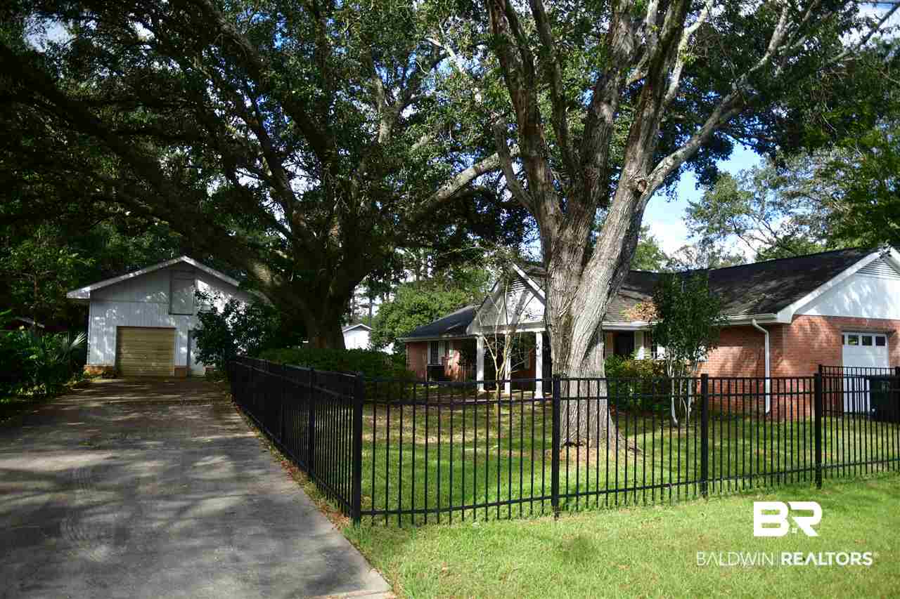 1003 North Pine Street Foley, AL 36535 - Photo 40 of 44