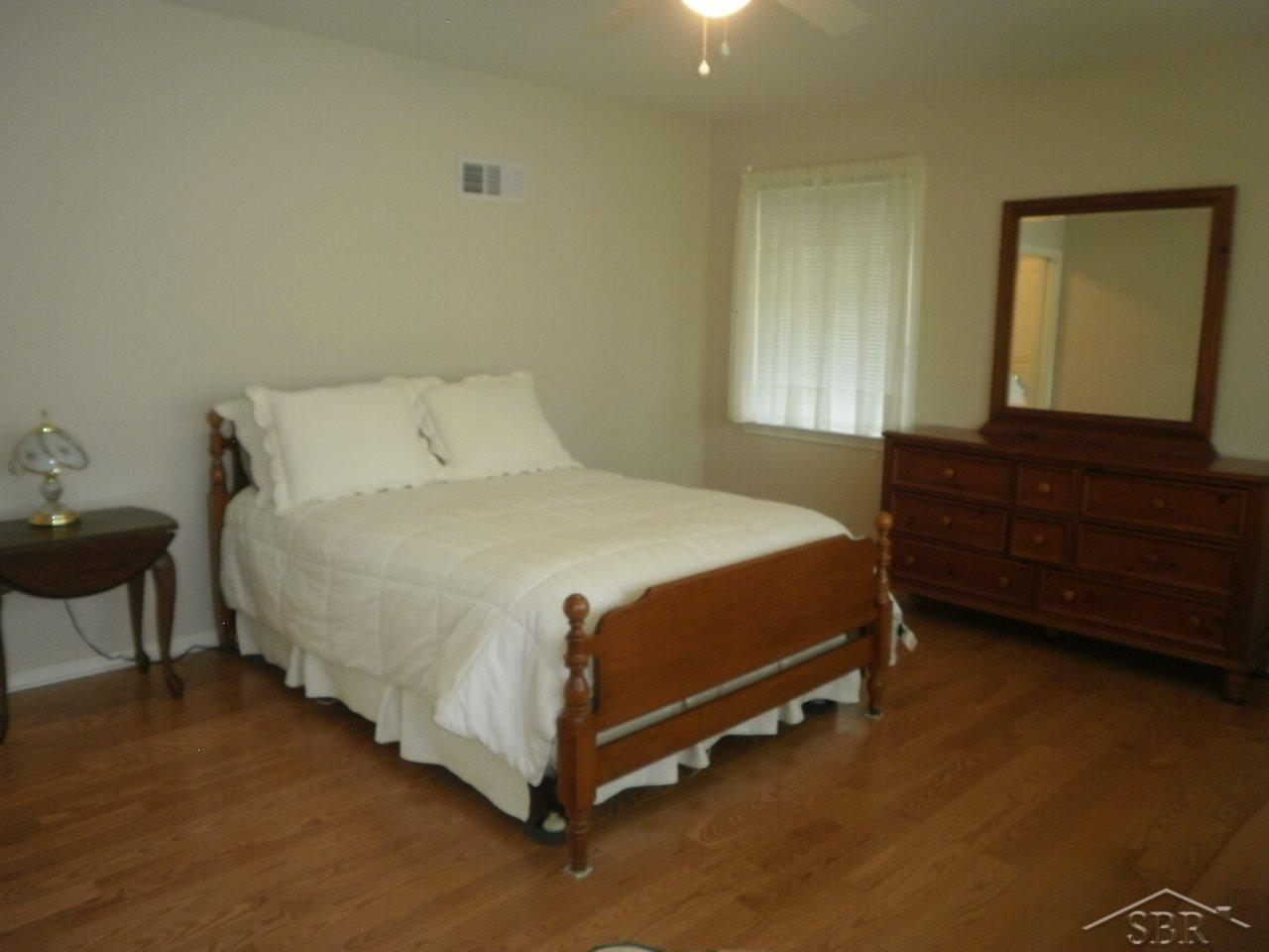 77 Benton Road Saginaw, MI 48602 - Photo 15 of 26 31375338-14.JPG