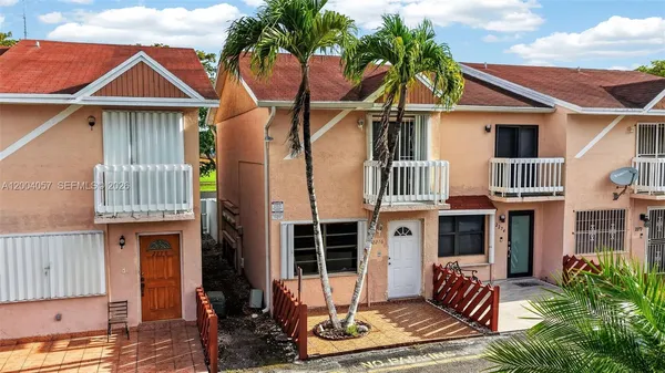 $299,900 | 2276 West 56th Street, Unit 109, Hialeah, FL 33016