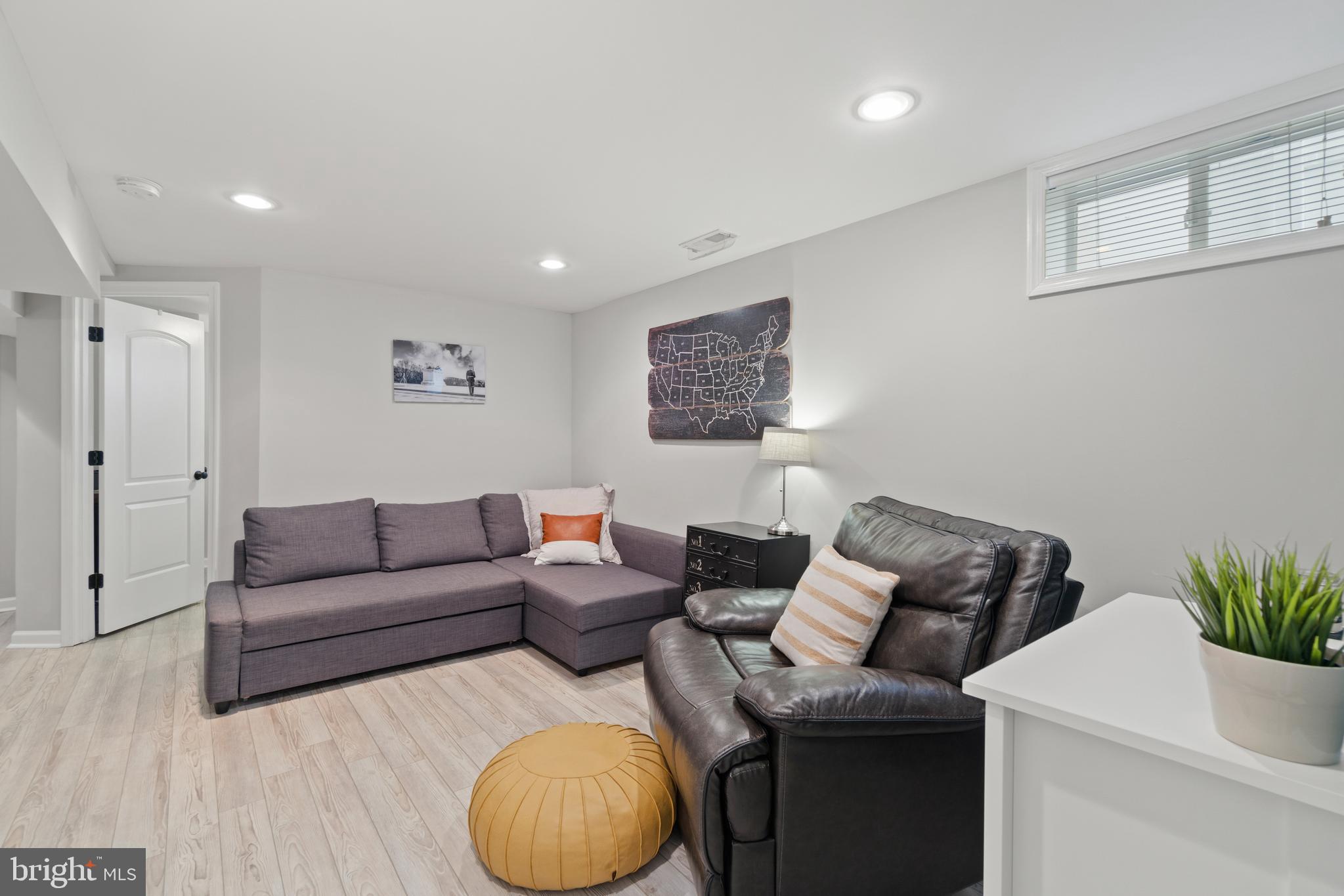 725 Roxboro Place Northwest Washington, DC 20011 - Photo 20 of 27 Gallery Image 20