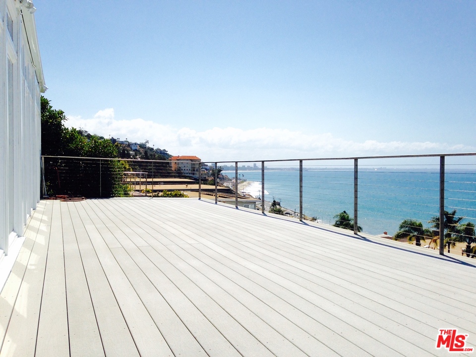 18125 Coastline Drive, Unit A Malibu, CA 90265 - Photo 8 of 9