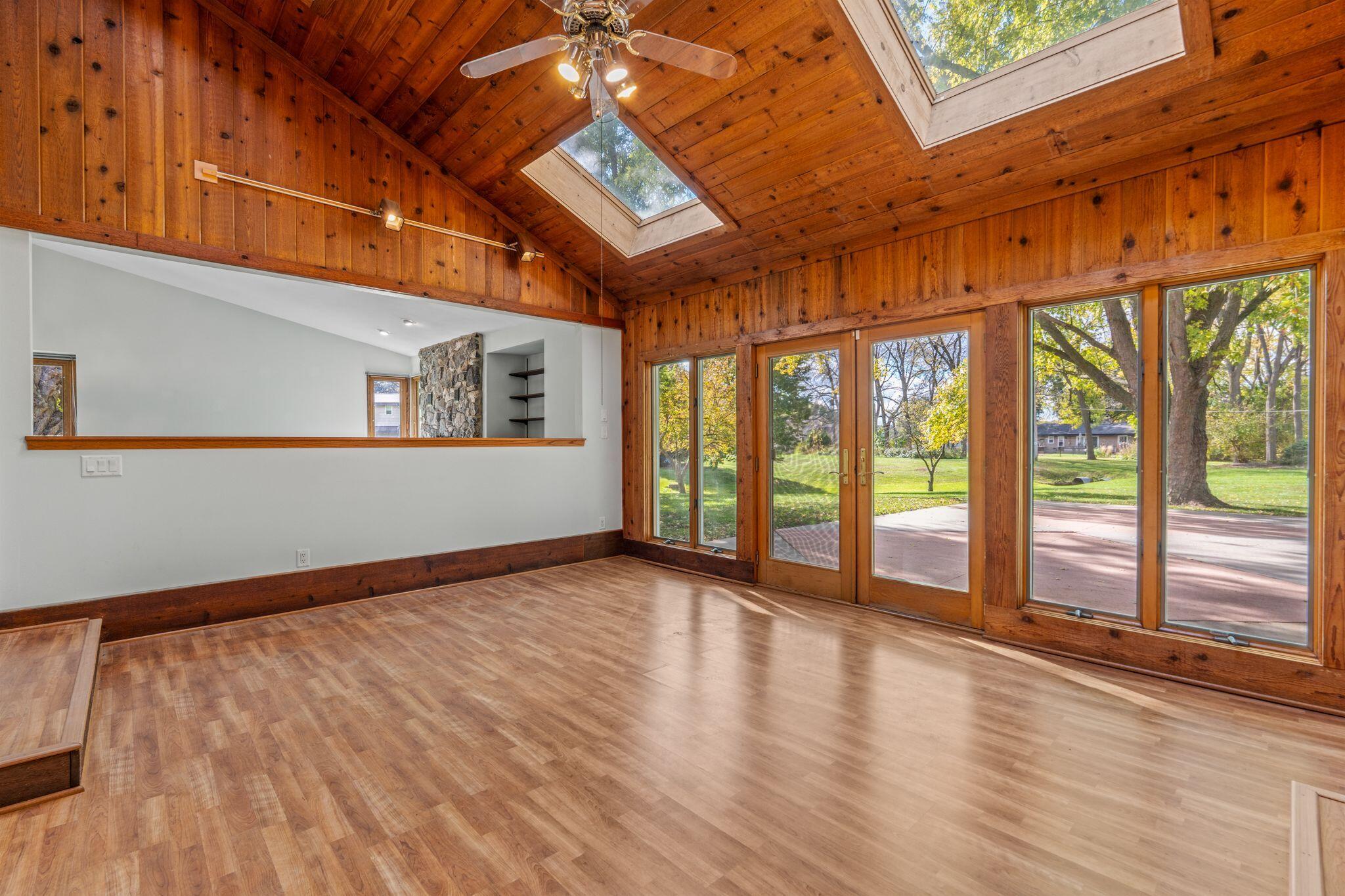 W142S7571 Freedom Avenue Muskego, WI 53150 - Photo 10 of 33 Sunroom