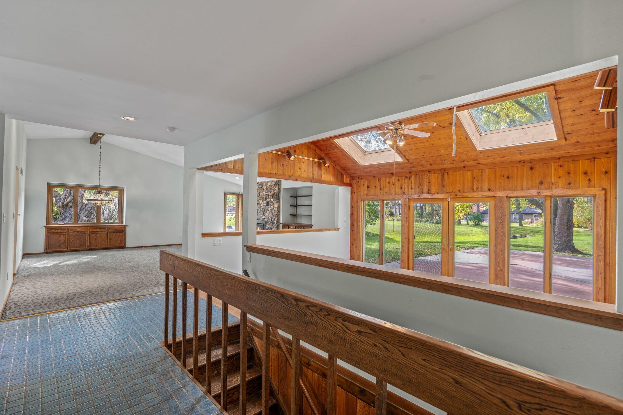 W142S7571 Freedom Avenue Muskego, WI 53150 - Photo 12 of 33 Entryway