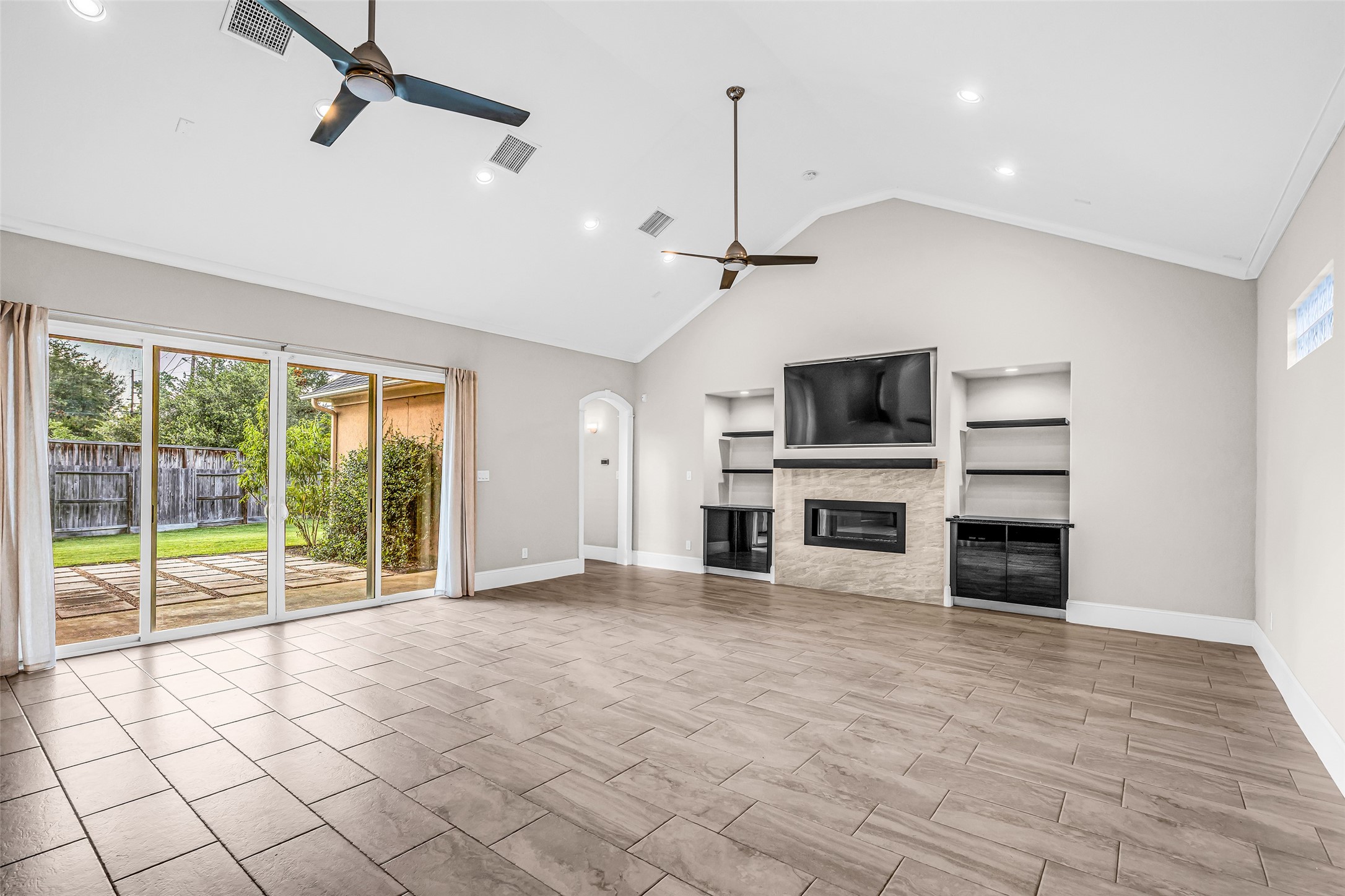 25718 Muirfield Bend Court Spring, TX 77389 - Photo 15 of 48