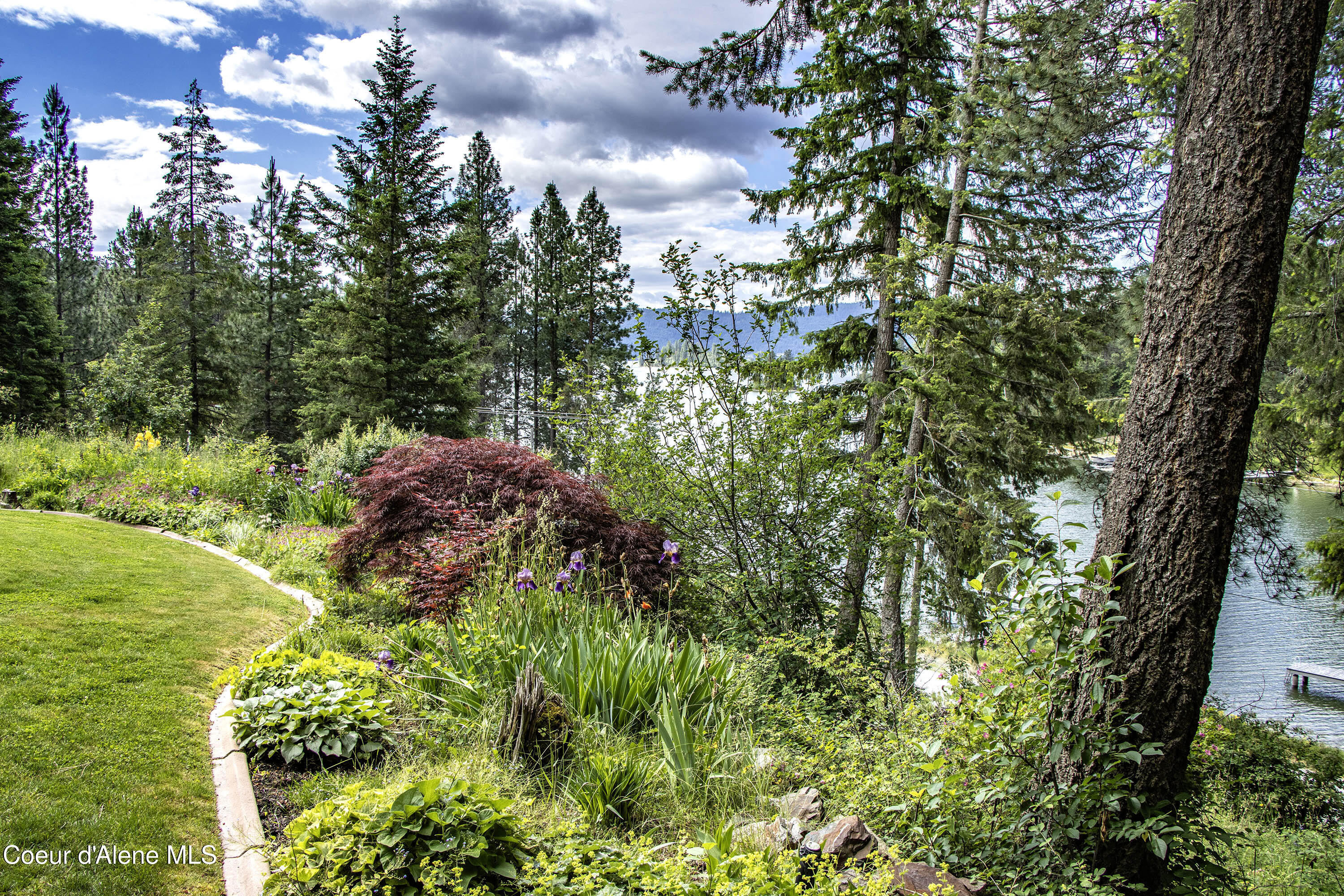 2385 Sunnyside Road Sandpoint, ID 83864 - Photo 50 of 64 Lawn to Water View